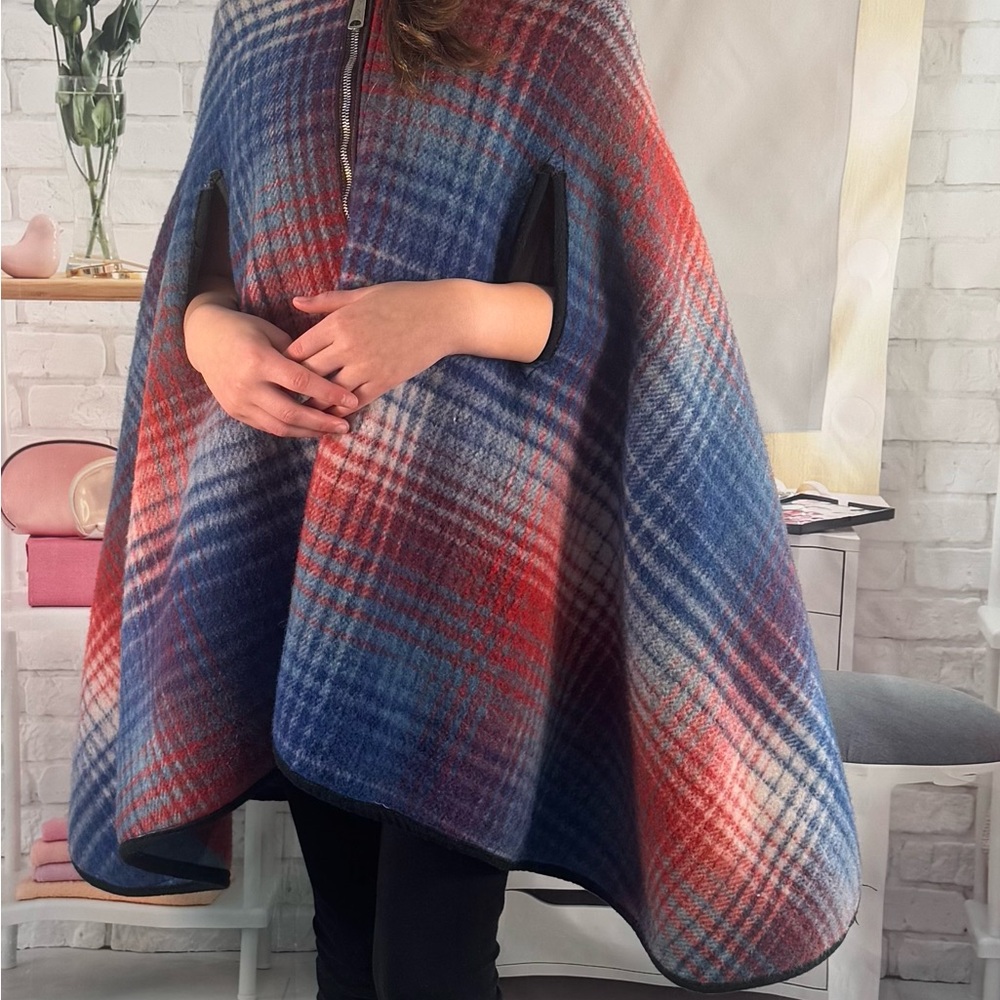Vintage Reversible Wool Plaid Cape with Zipper - Picture 8 of 13